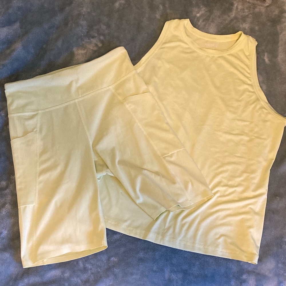 Tek Gear Yellow Workout Gear Size M and L Bike Shorts and Tank